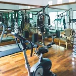 Geulis Boutique Hotel & Cafe