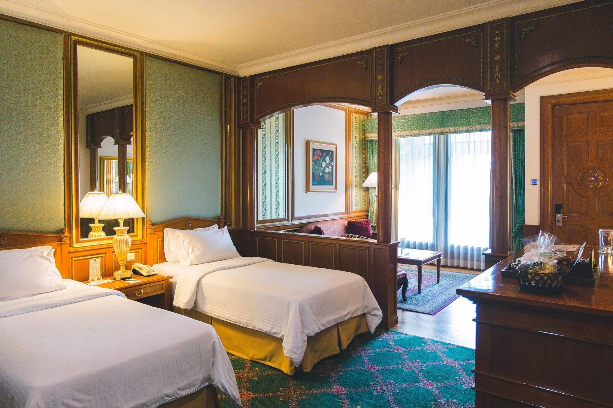 Geulis Boutique & Cafe Hotel Bandung